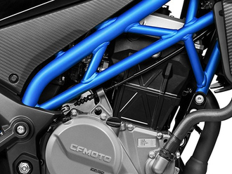 Фото инжектора мотоцикла CFMOTO 300NK