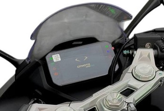 Фото дисплея мотоцикла CFMOTO 300SR