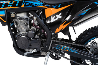 Фото двигателя мотоцикла JHL LX 250