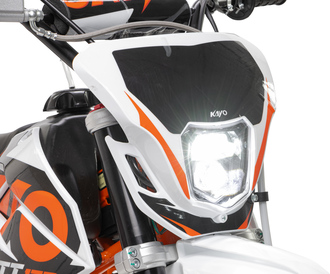 Фото диодной оптики питбайка KAYO TT125 ESTART