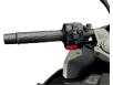 Фото левой ручки руля мотоцикла CFMOTO 300SR