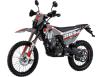 Фото красного мотоцикла JHL RMX 250 вид спереди под углом