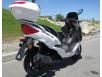 фото белого двухместного скутера Spark SP150S-28
