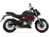 фото черного мотоцикла Benelli TNT 302S ABS на белом фоне