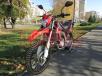 фото красного эндуро мотоцикла LONCIN LX300GY